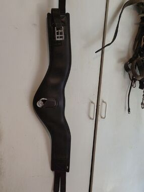 Brown Synthetic Shoulder Relief Anatomical Girth with Stainless Hardware